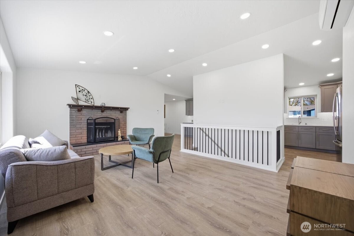 919 Stanley Drive , College Place, WA 99324