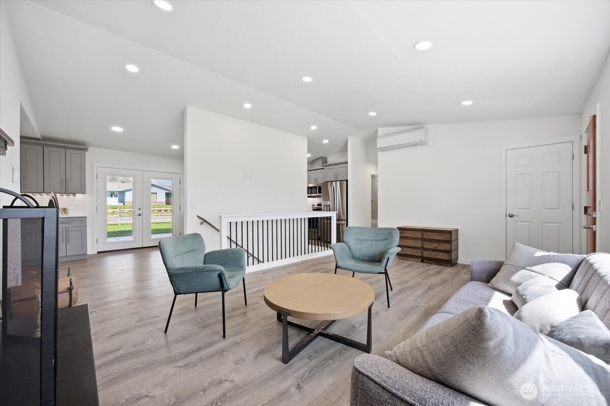 919 Stanley Drive , College Place, WA 99324