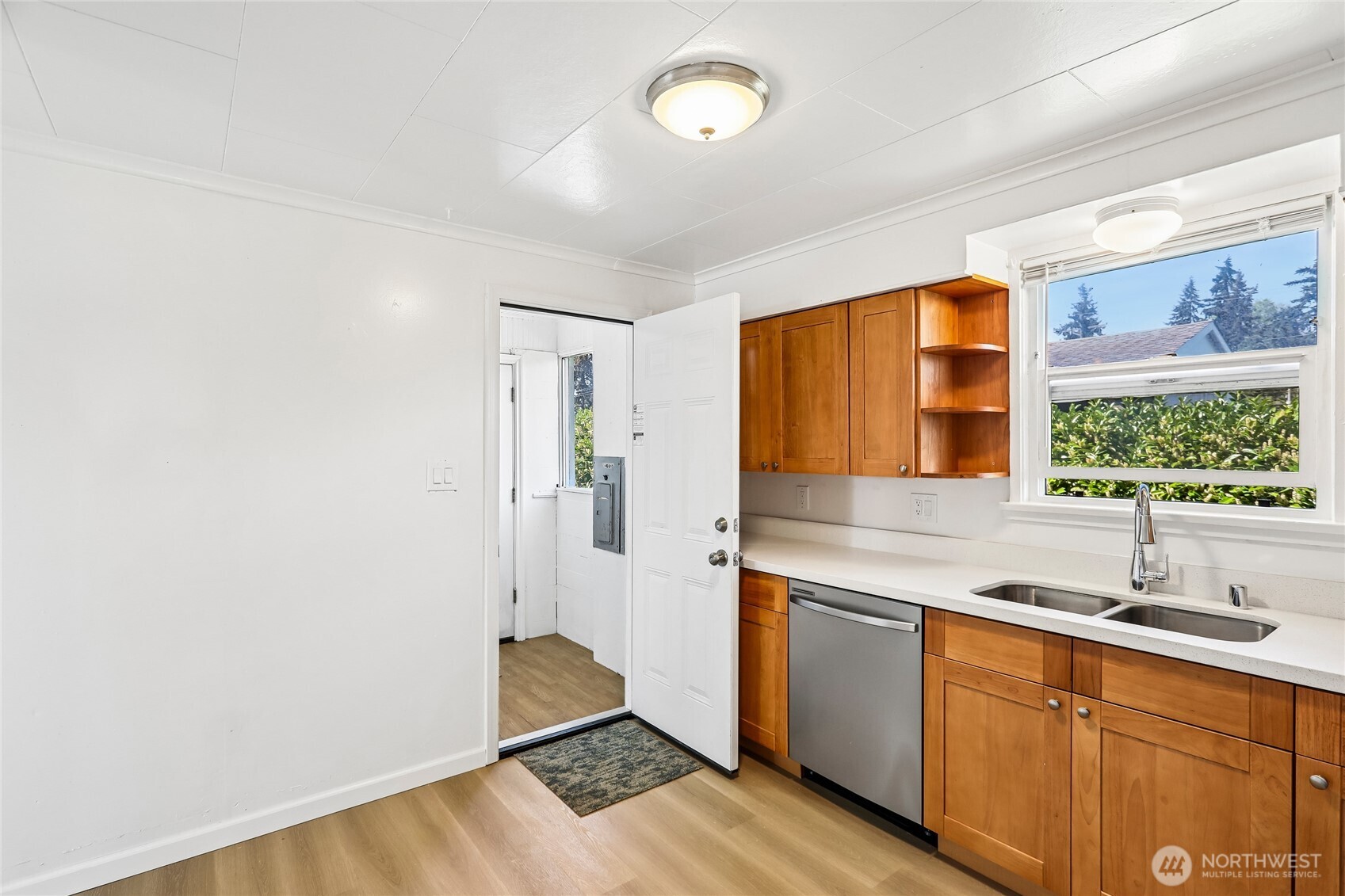 3110 S Washington Street , Tacoma, WA 98409