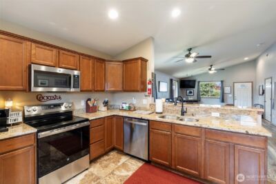 305 E Oakview Avenue , Centralia, WA 98531 - Photo 14