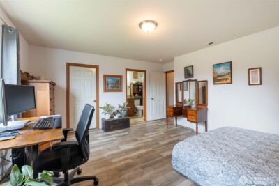 305 E Oakview Avenue , Centralia, WA 98531 - Photo 17