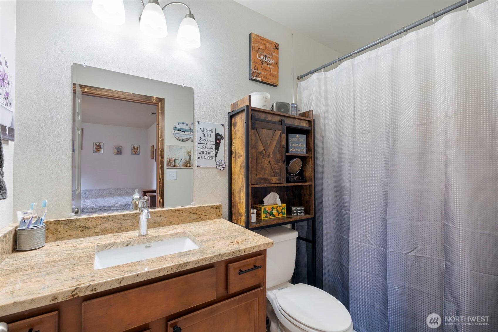305 E Oakview Avenue , Centralia, WA 98531
