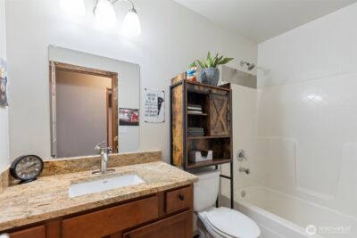 305 E Oakview Avenue , Centralia, WA 98531 - Photo 24