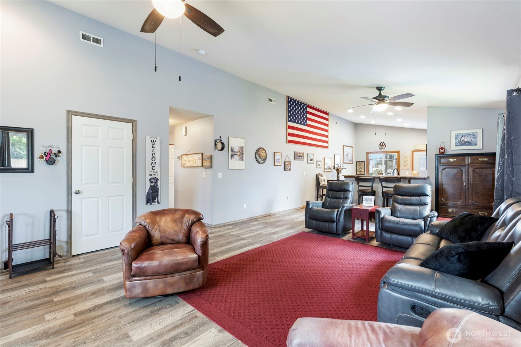 305 E Oakview Avenue , Centralia, WA 98531