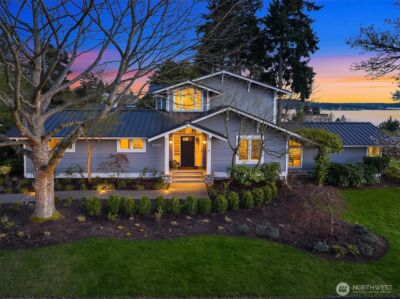 8429 NE 7th Street , Medina, WA 98039