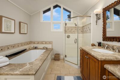 8429 NE 7th Street , Medina, WA 98039 - Photo 25