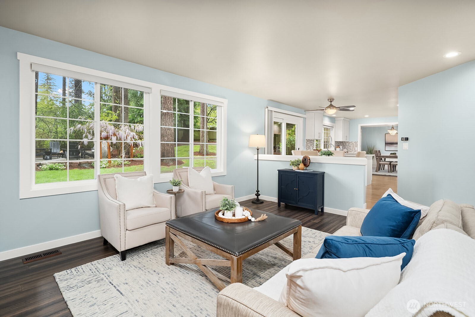 14314 NE 10th Place , Bellevue, WA 98007