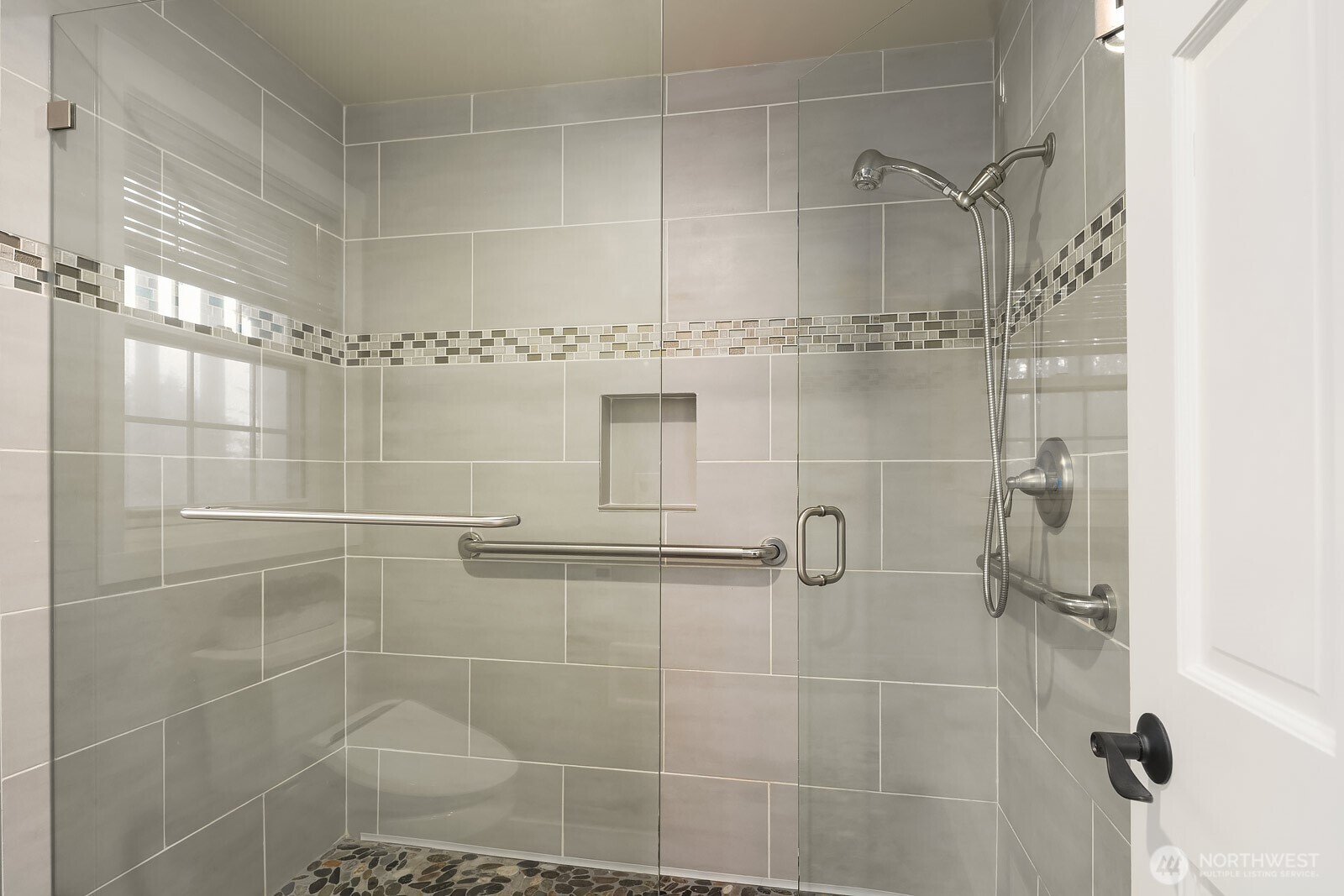 14314 NE 10th Place , Bellevue, WA 98007