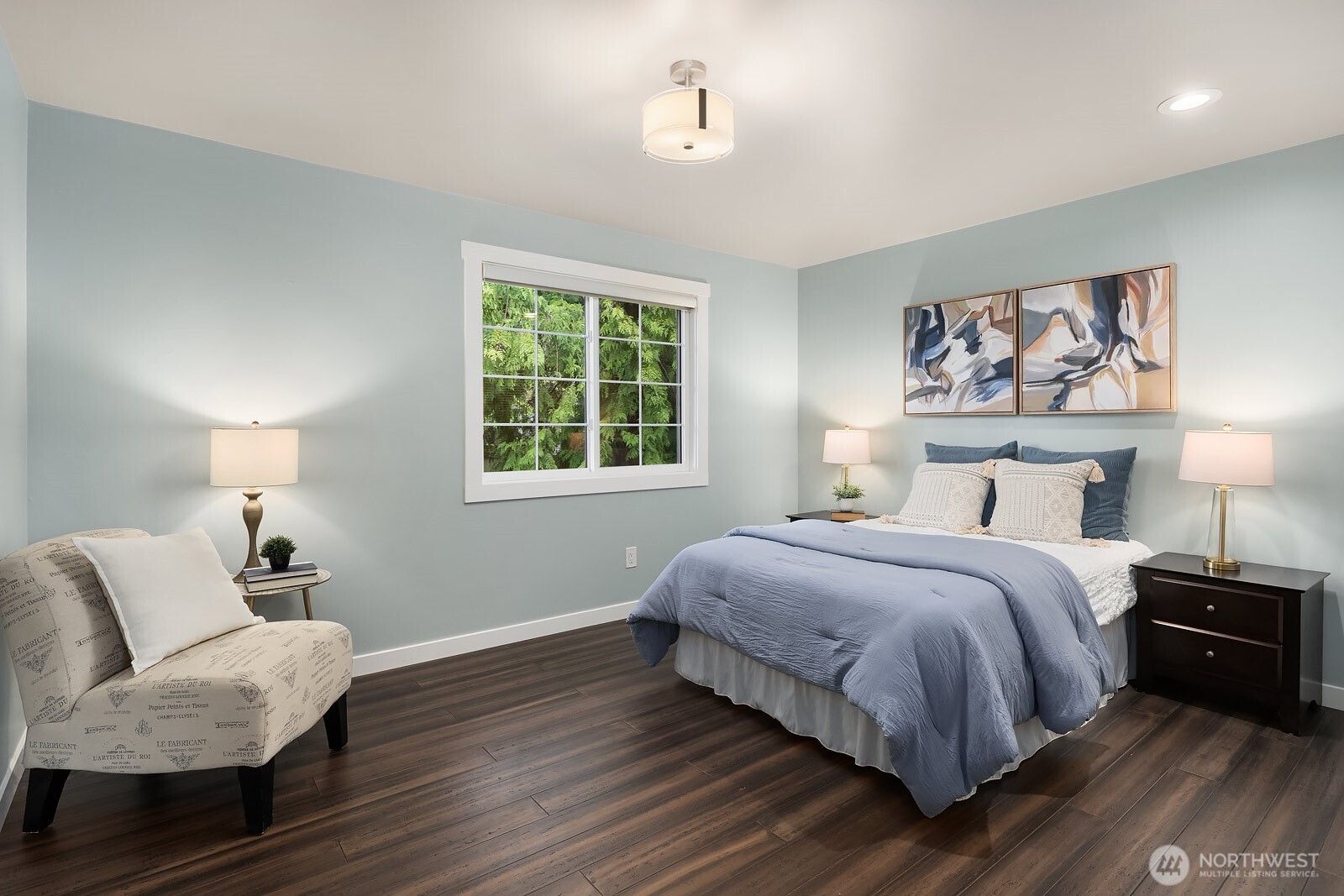 14314 NE 10th Place , Bellevue, WA 98007
