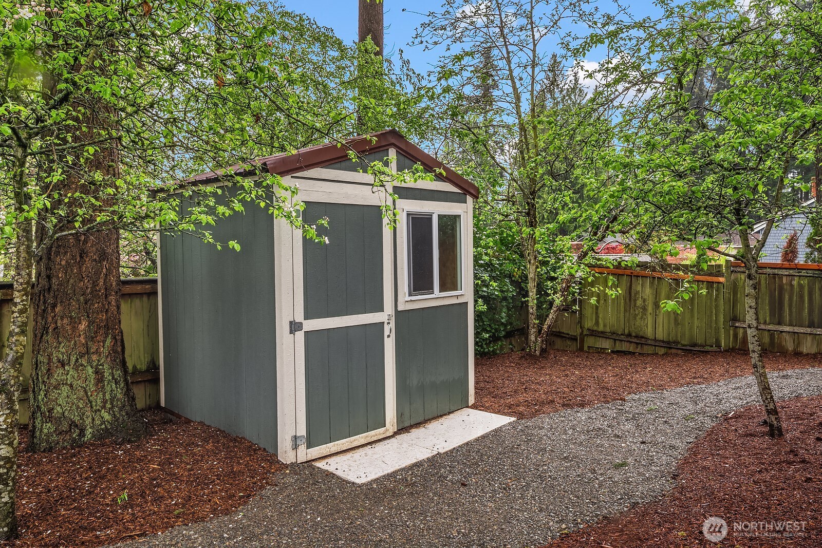 14314 NE 10th Place , Bellevue, WA 98007