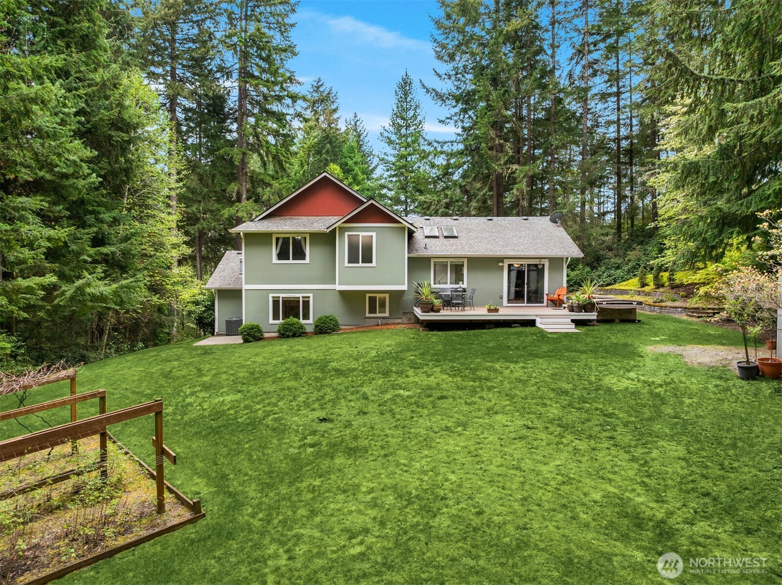 1581 SE Dews Lane , Port Orchard, WA 98367