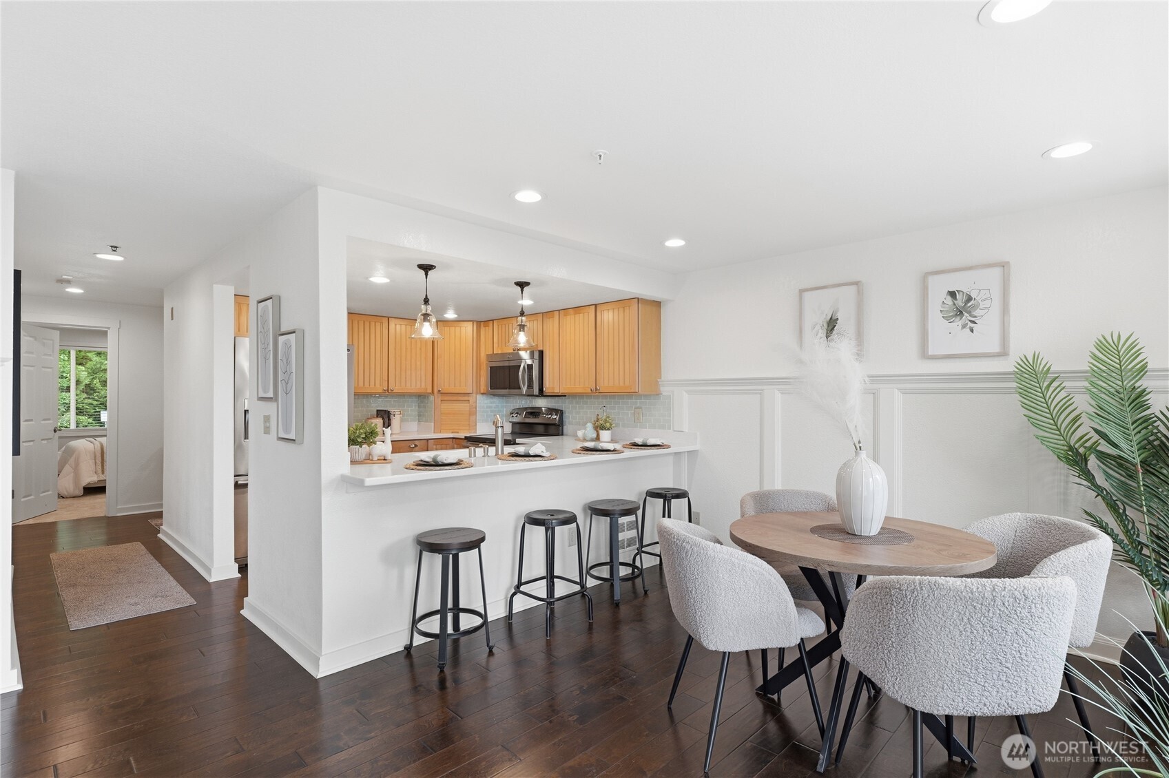 28701 6th Place S #107, Des Moines, WA 98198