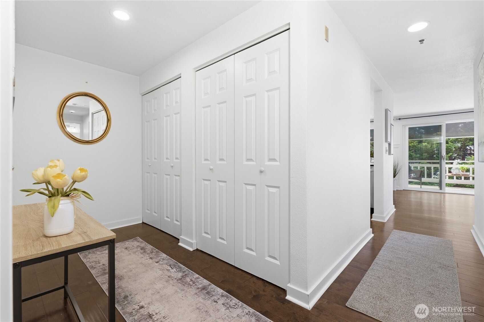 28701 6th Place S #107, Des Moines, WA 98198