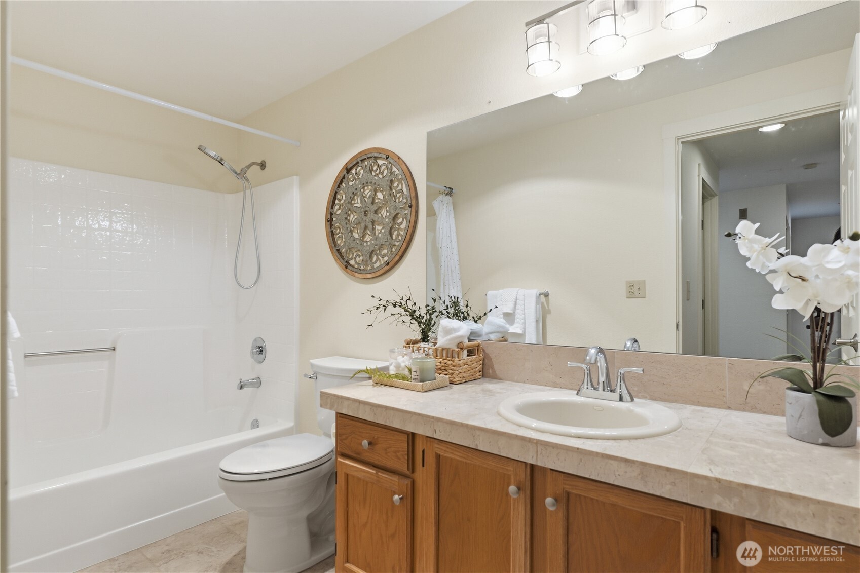 28701 6th Place S #107, Des Moines, WA 98198