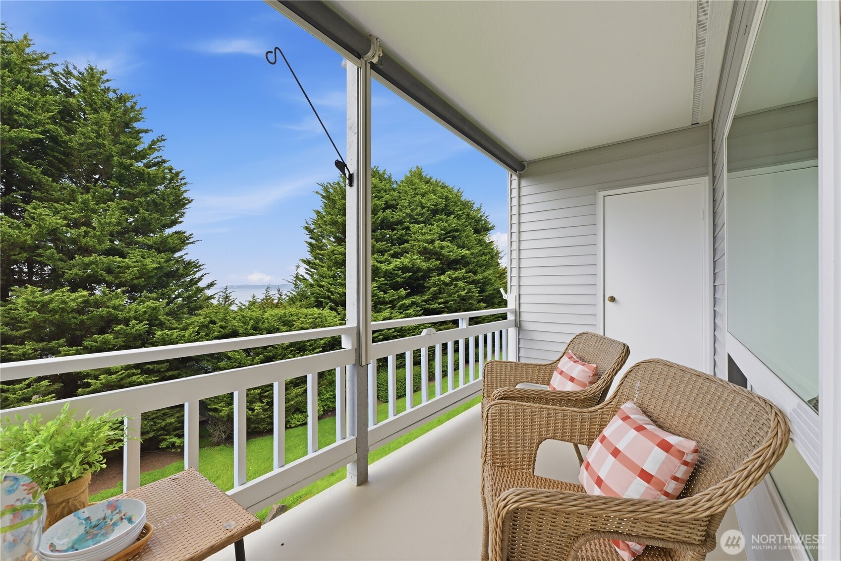 28701 6th Place S #107, Des Moines, WA 98198