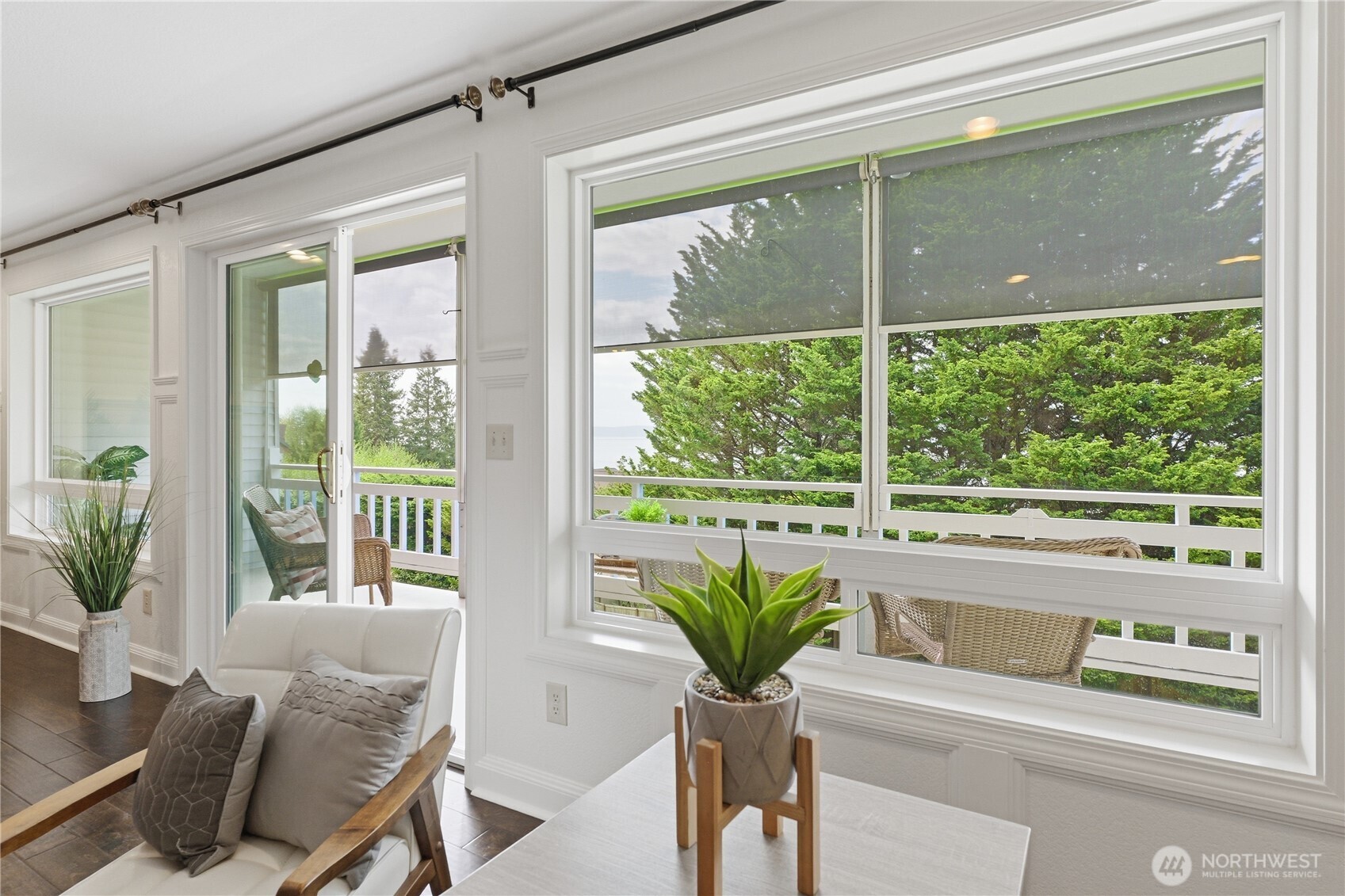 28701 6th Place S #107, Des Moines, WA 98198
