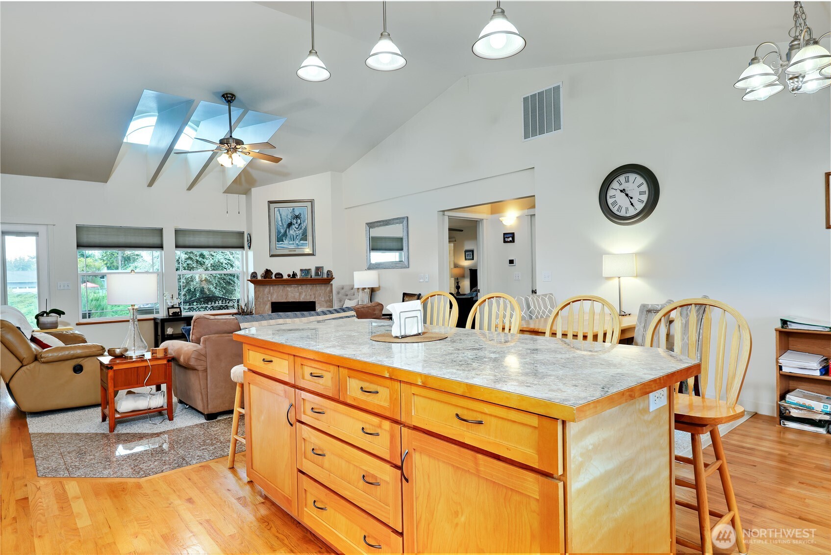 2560 NE William E Sutton Road , Bremerton, WA 98311