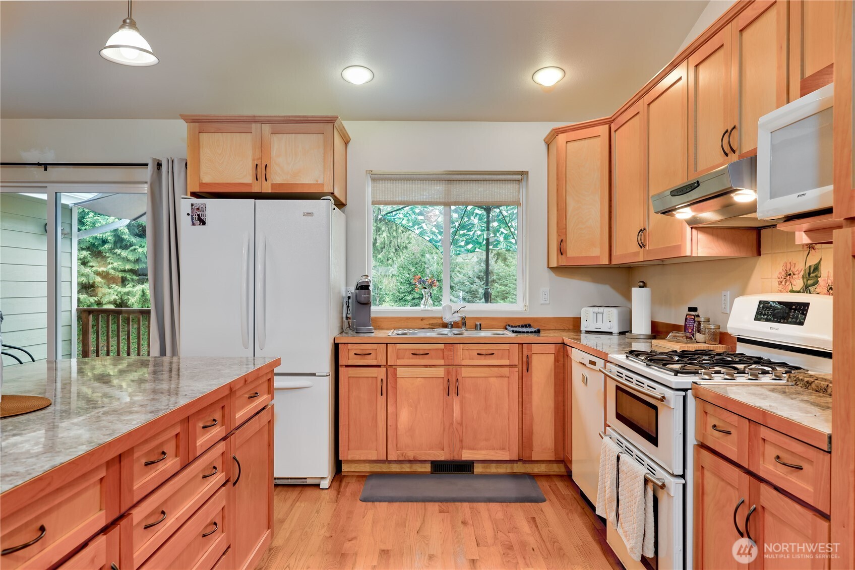 2560 NE William E Sutton Road , Bremerton, WA 98311