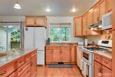 2560 NE William E Sutton Road , Bremerton, WA 98311 - Photo 9