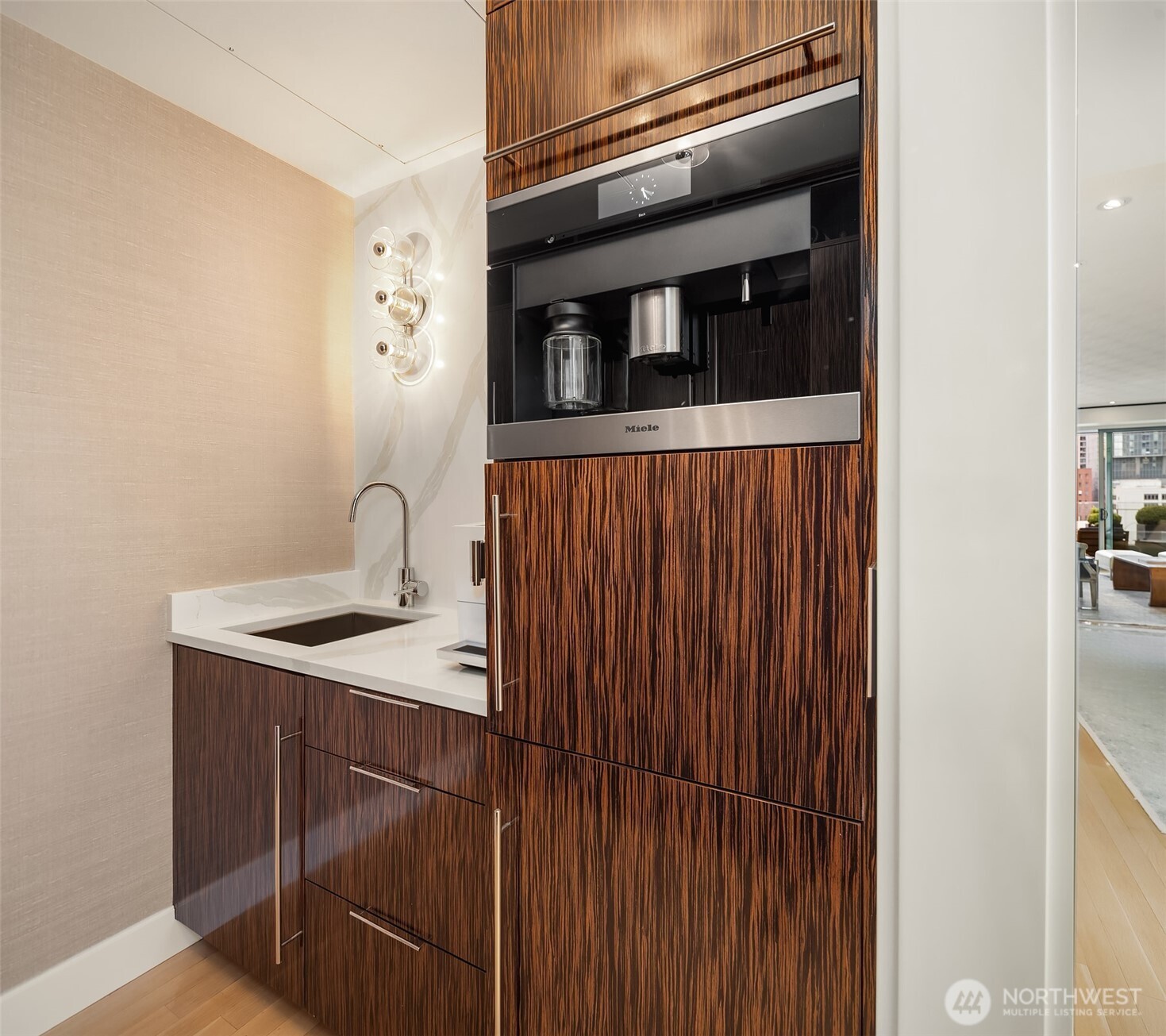 99 Union Street #1704, Seattle, WA 98101