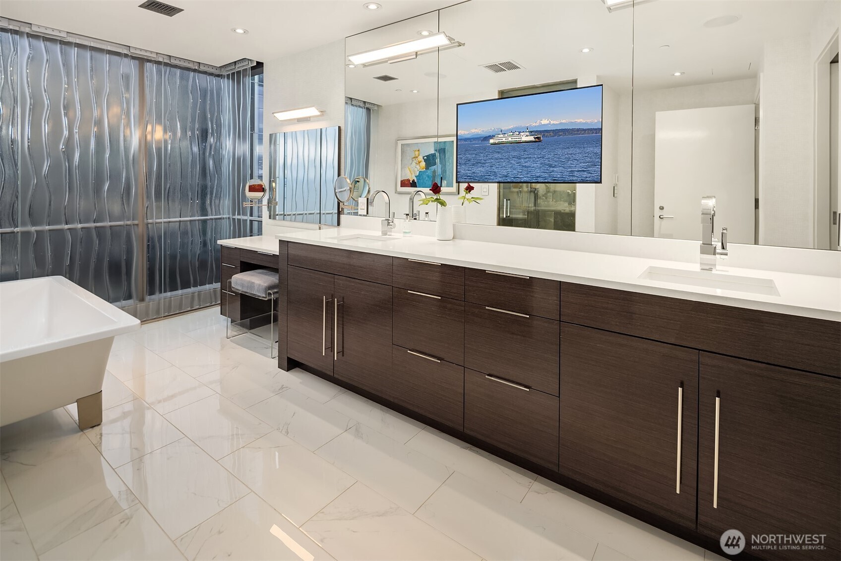 99 Union Street #1704, Seattle, WA 98101