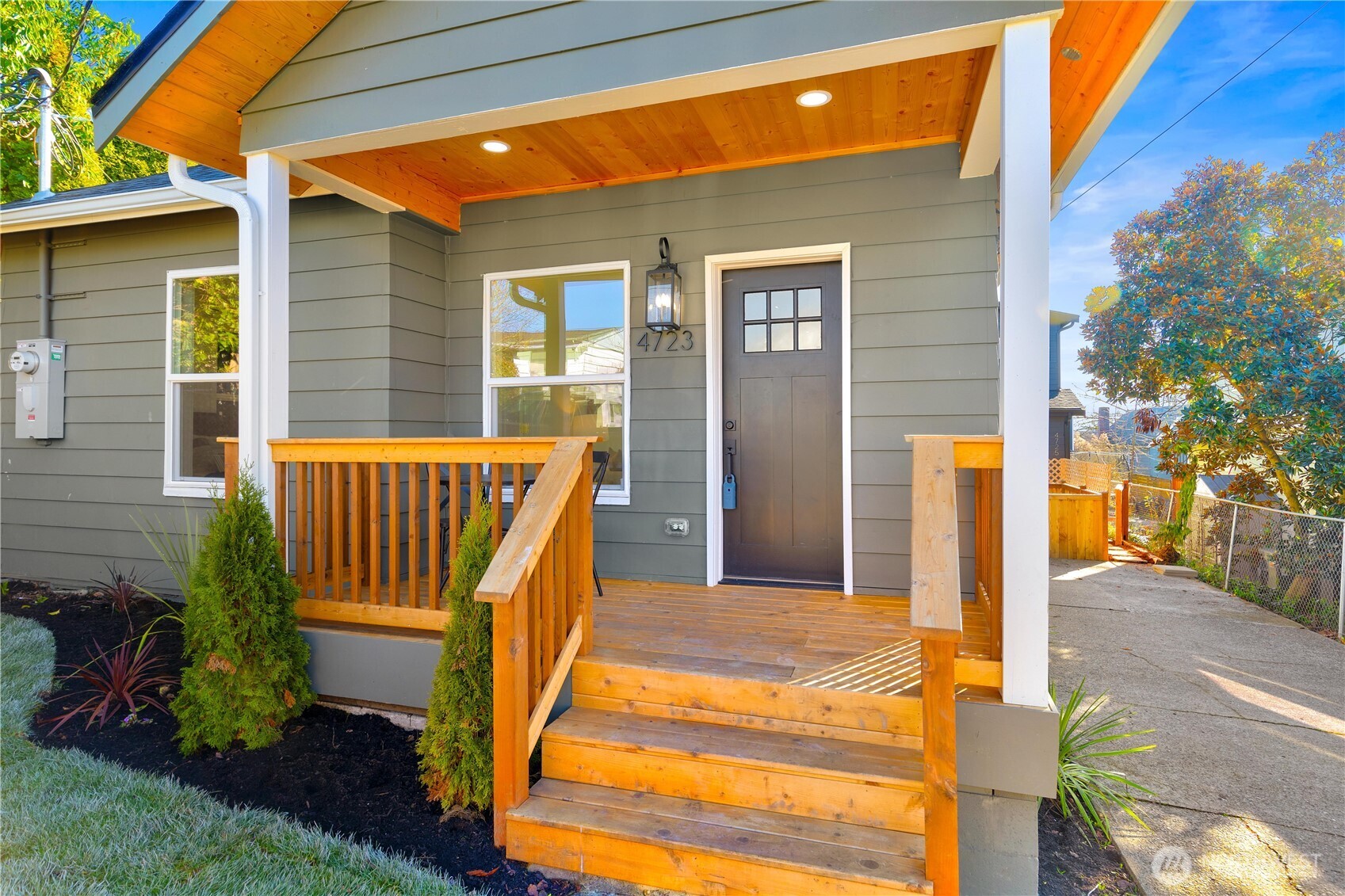 4723 S Findlay Street , Seattle, WA 98118