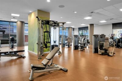 650 Bellevue Way NE #2808, Bellevue, WA 98004 - Photo 32