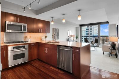 650 Bellevue Way NE #2808, Bellevue, WA 98004 - Photo 9