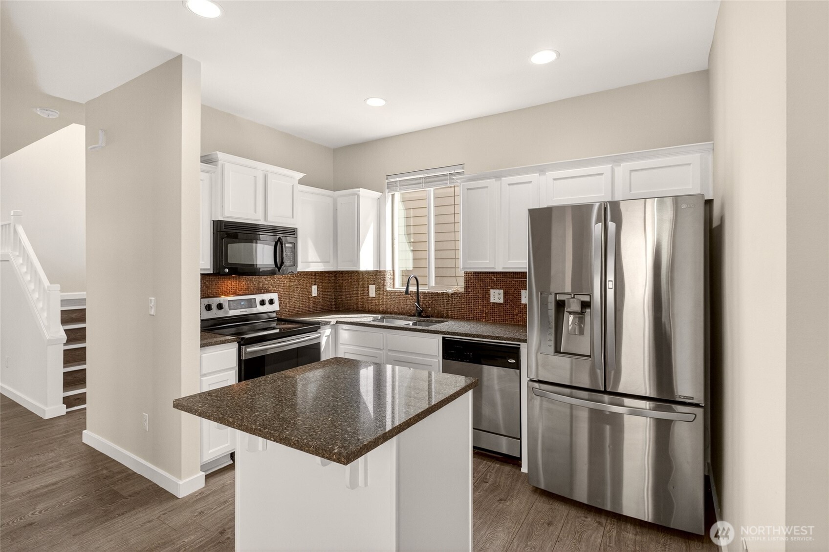 335 NE GRAHAM Avenue , Renton, WA 98059