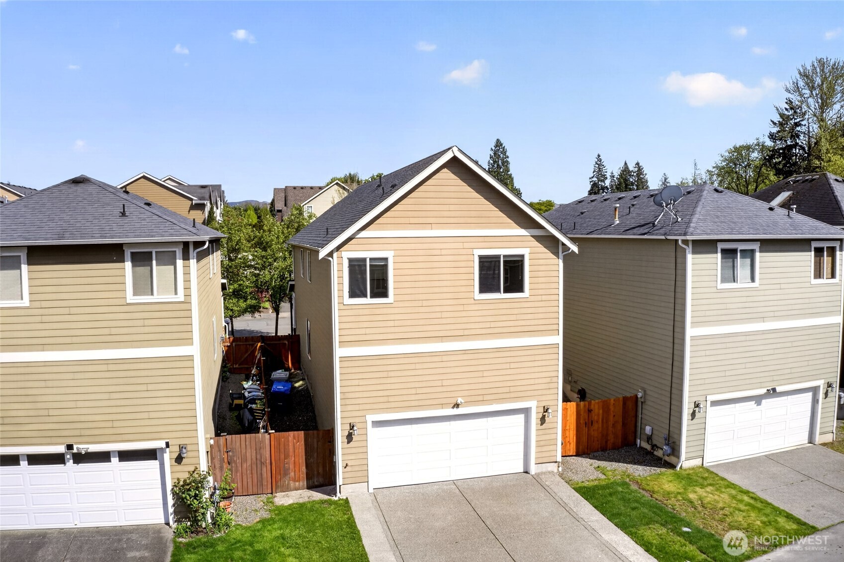 335 NE GRAHAM Avenue , Renton, WA 98059