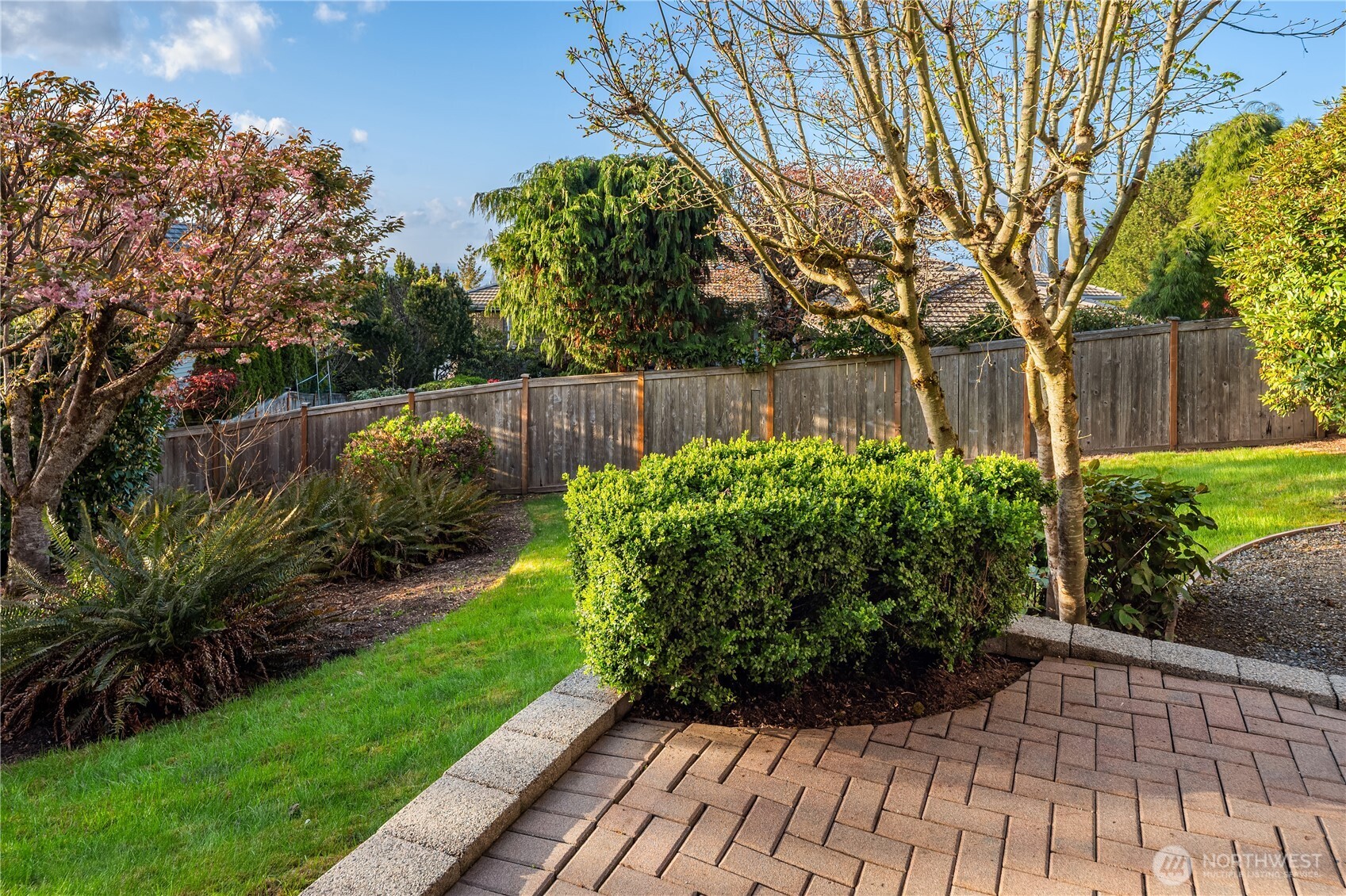 5824 168th Place SE, Bellevue, WA 98006
