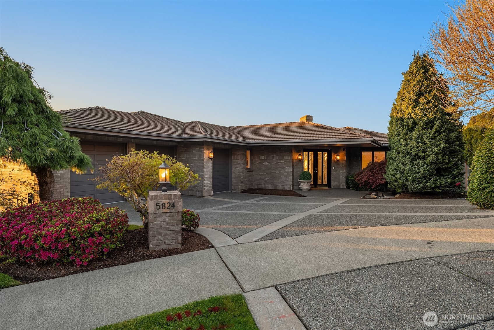 5824 168th Place SE, Bellevue, WA 98006