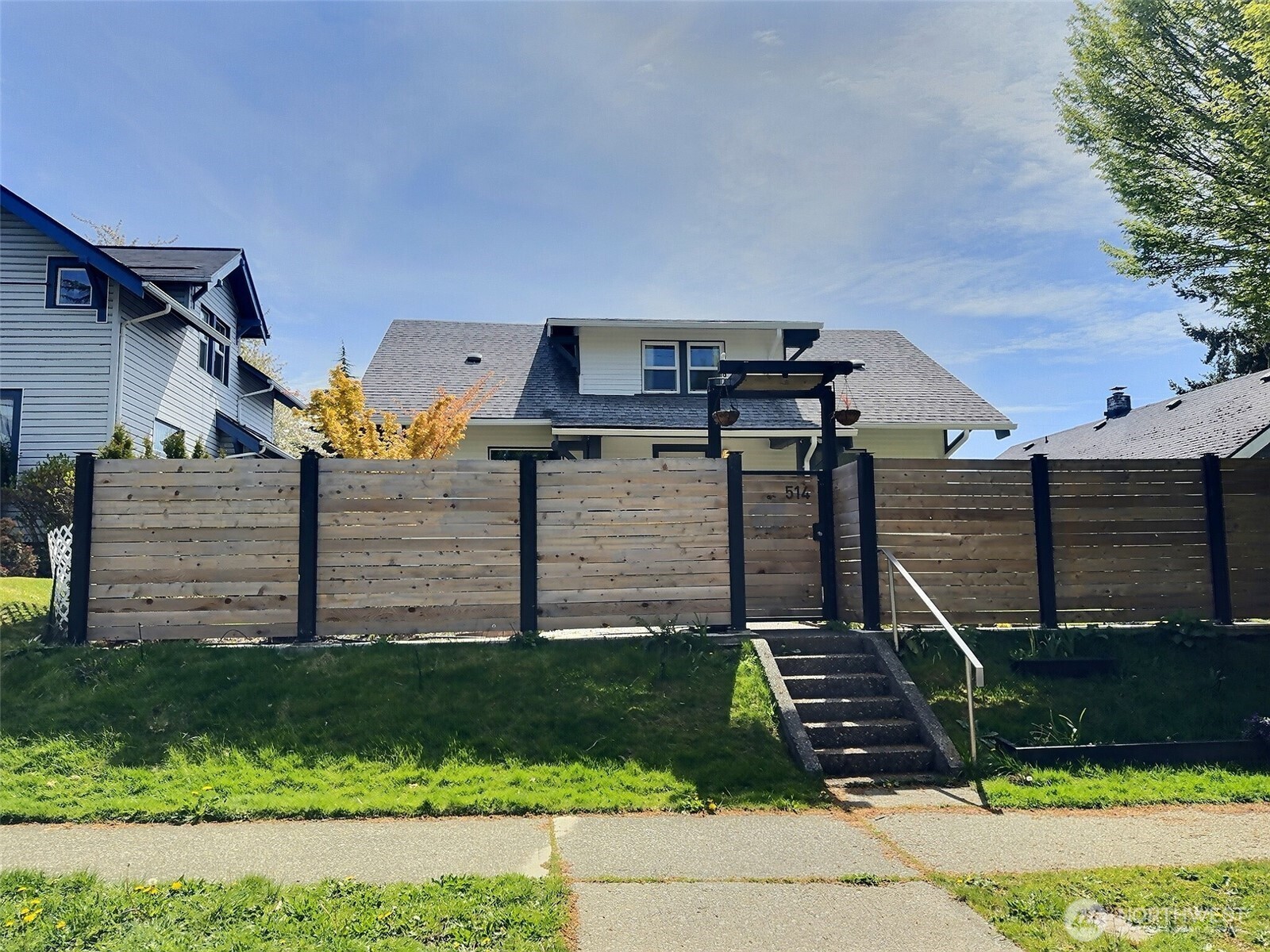 514 S 48 Street , Tacoma, WA 98408