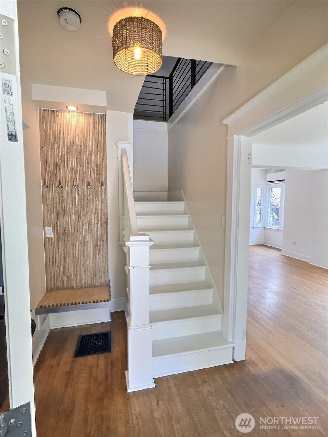 514 S 48 Street , Tacoma, WA 98408