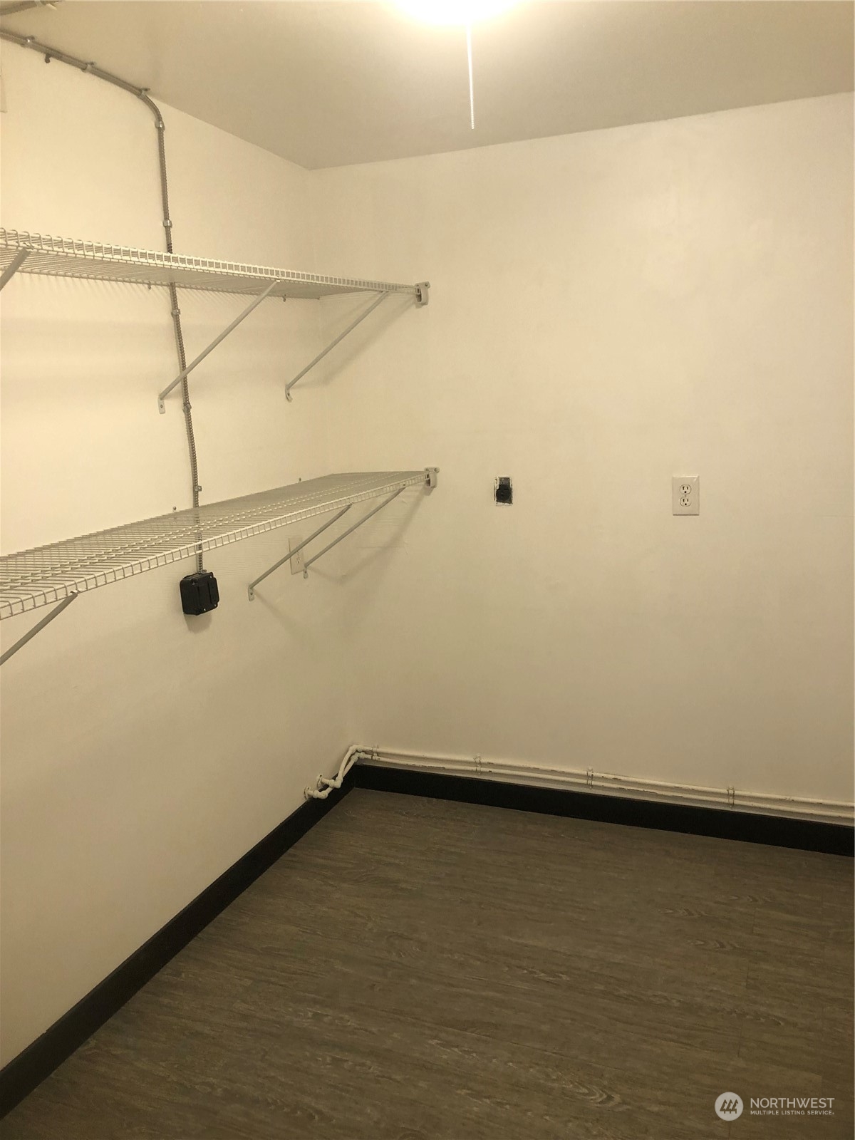 2358 A,B,C Elmway , Okanogan, WA 98840