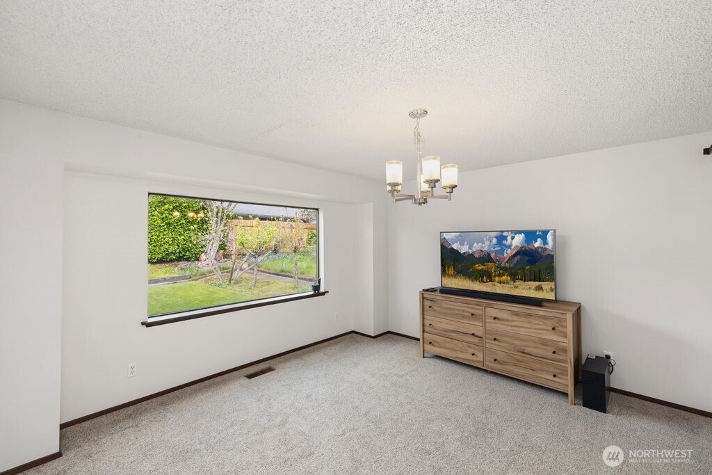 6423 76th Street Ct W, Lakewood, WA 98499