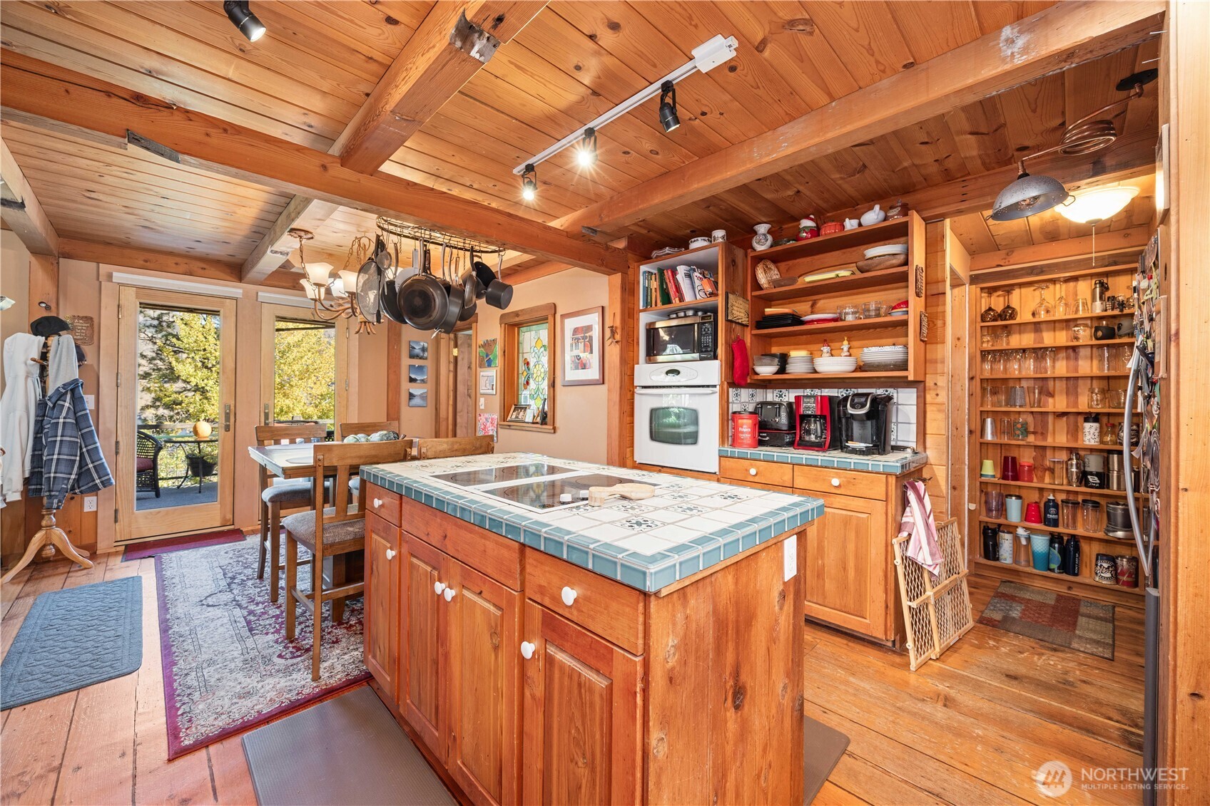 16495 S Lakeshore Road , Chelan, WA 98816