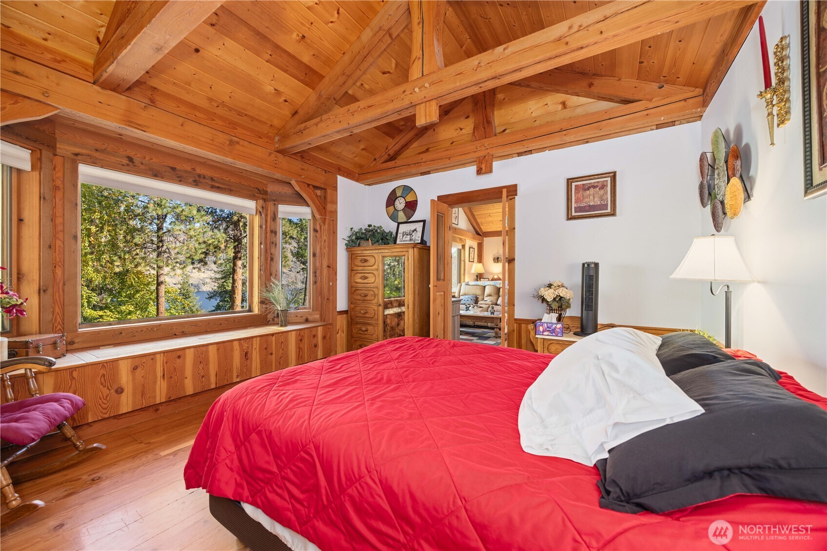 16495 S Lakeshore Road , Chelan, WA 98816