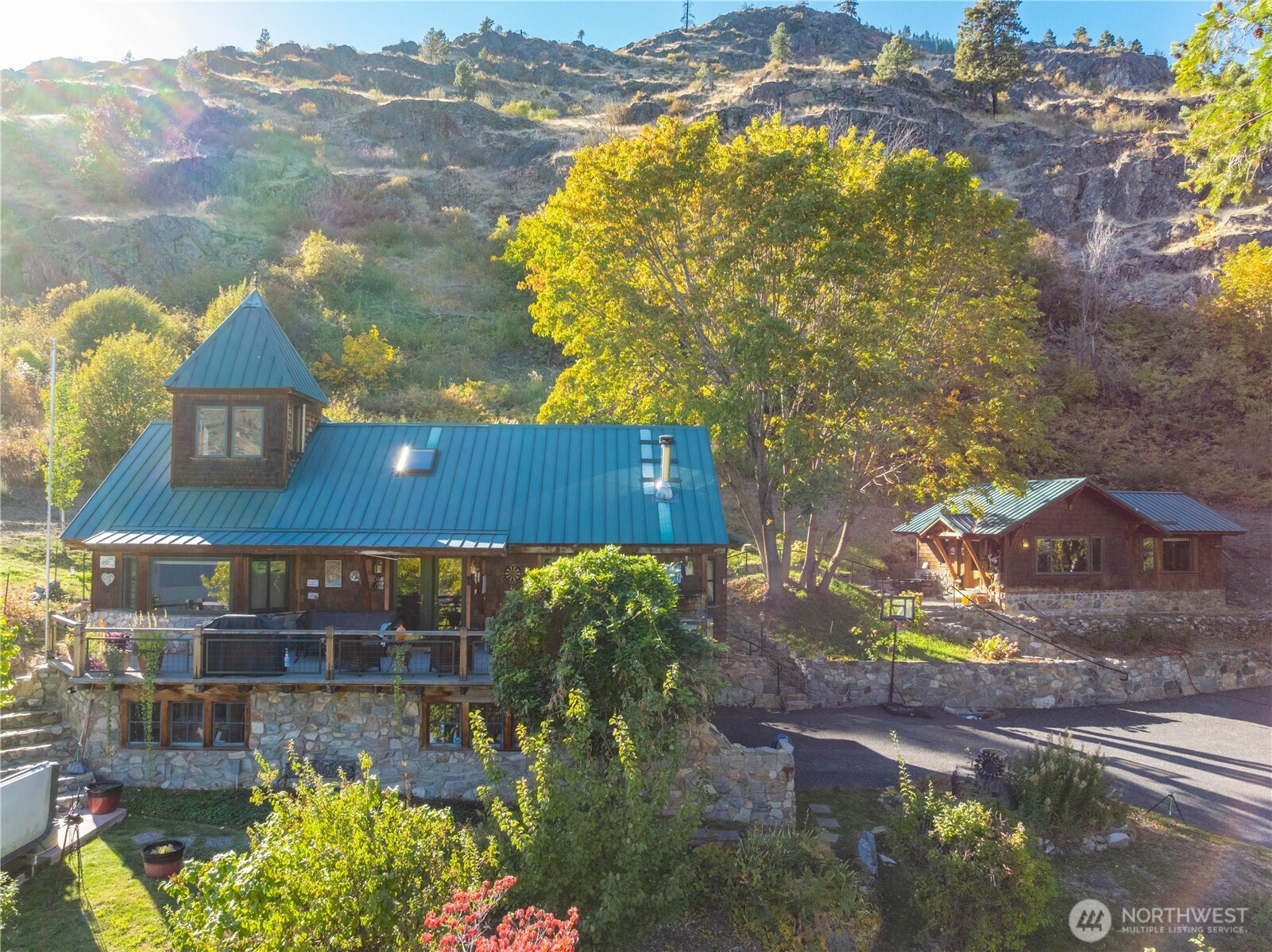 16495 S Lakeshore Road , Chelan, WA 98816