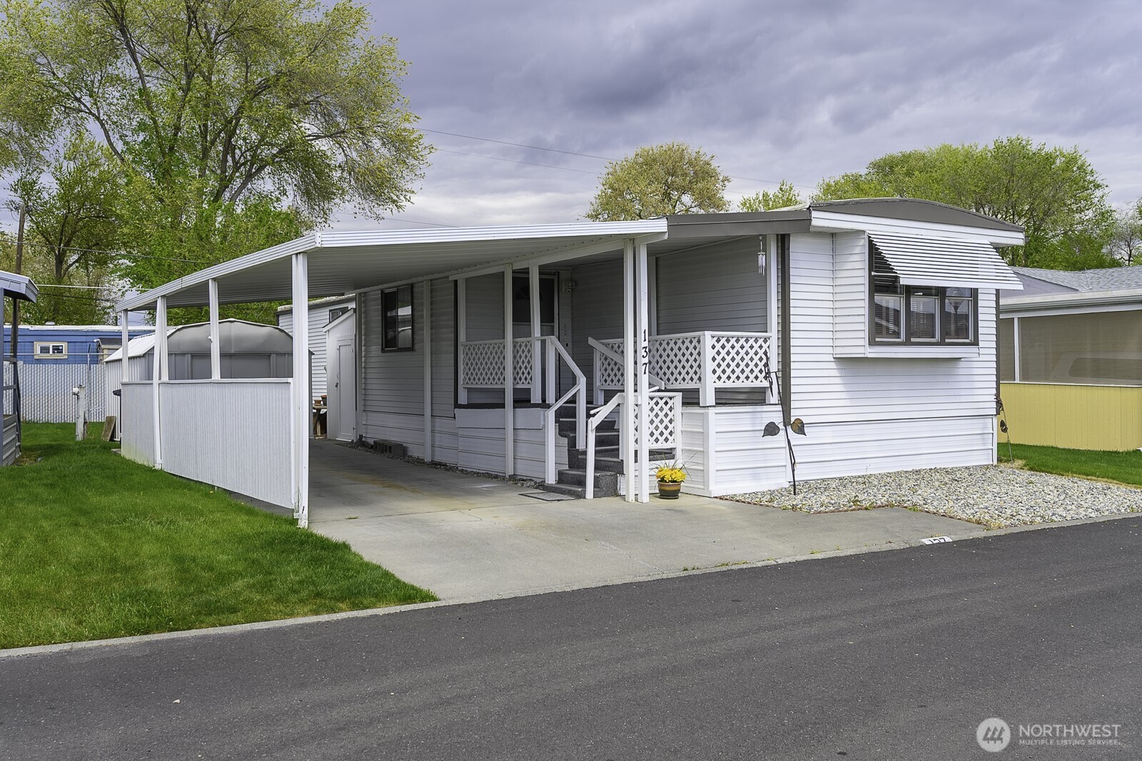 2240 W Broadway #137, Moses Lake, WA 98837