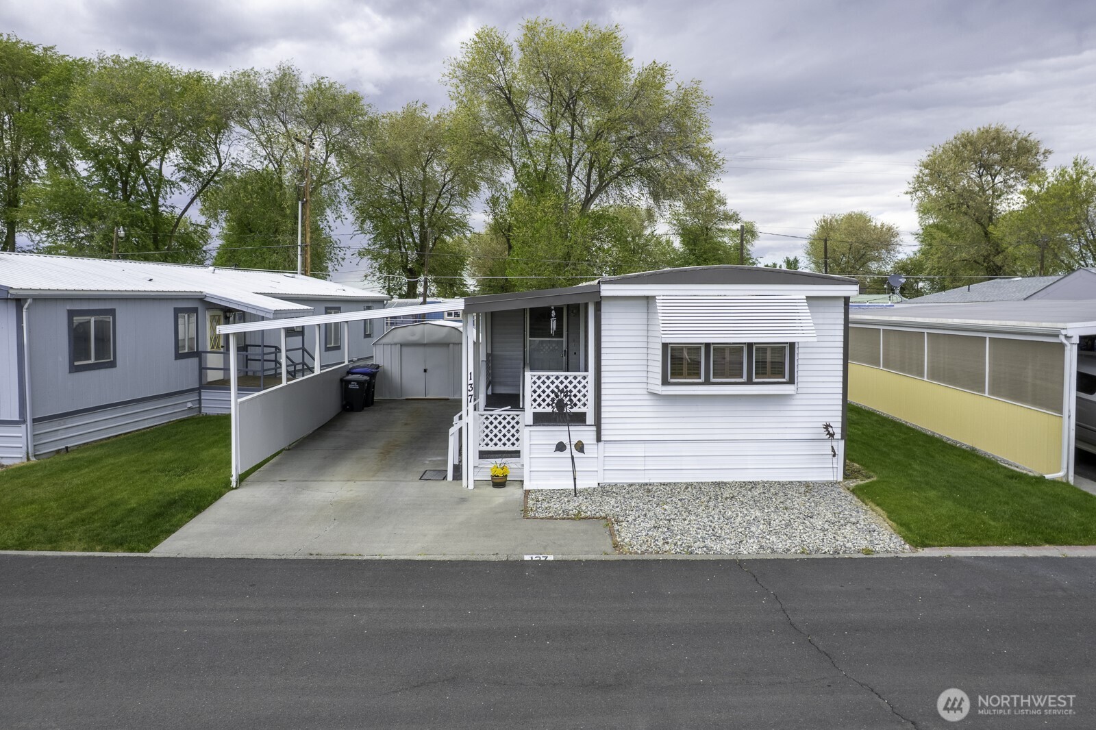 2240 W Broadway #137, Moses Lake, WA 98837