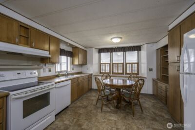2240 W Broadway #137, Moses Lake, WA 98837 - Photo 12