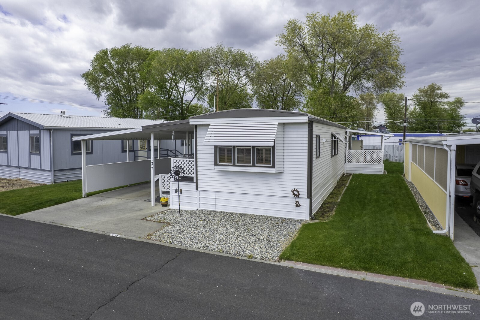 2240 W Broadway #137, Moses Lake, WA 98837