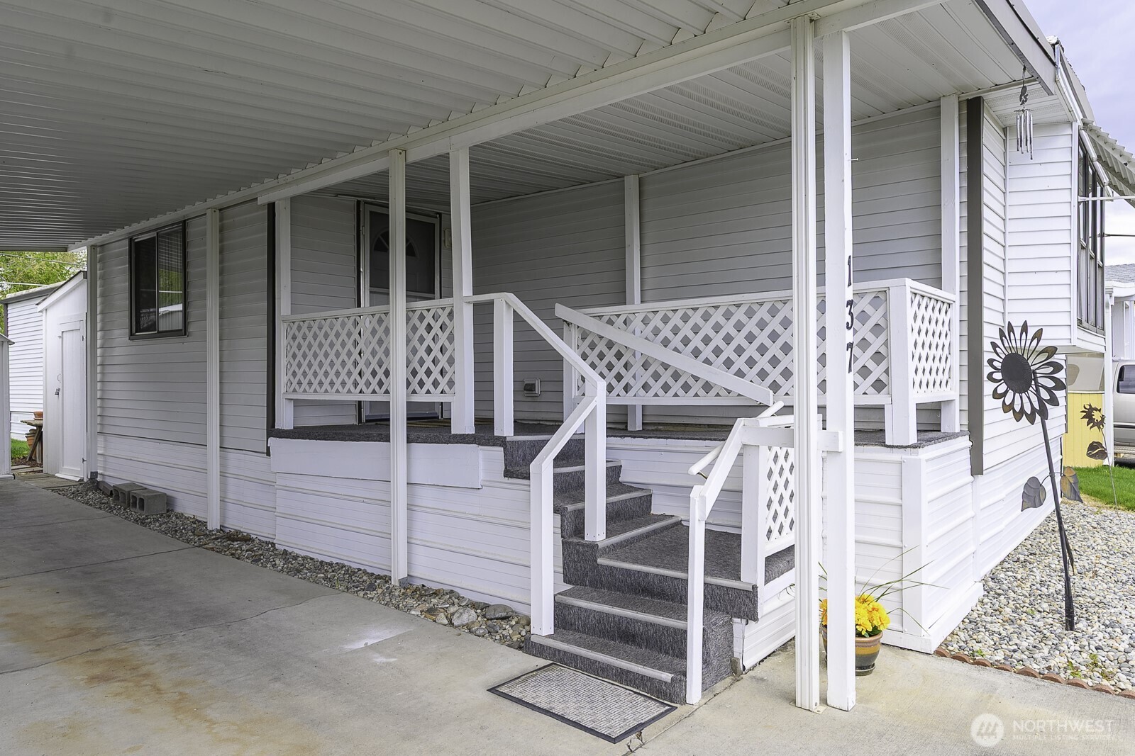 2240 W Broadway #137, Moses Lake, WA 98837