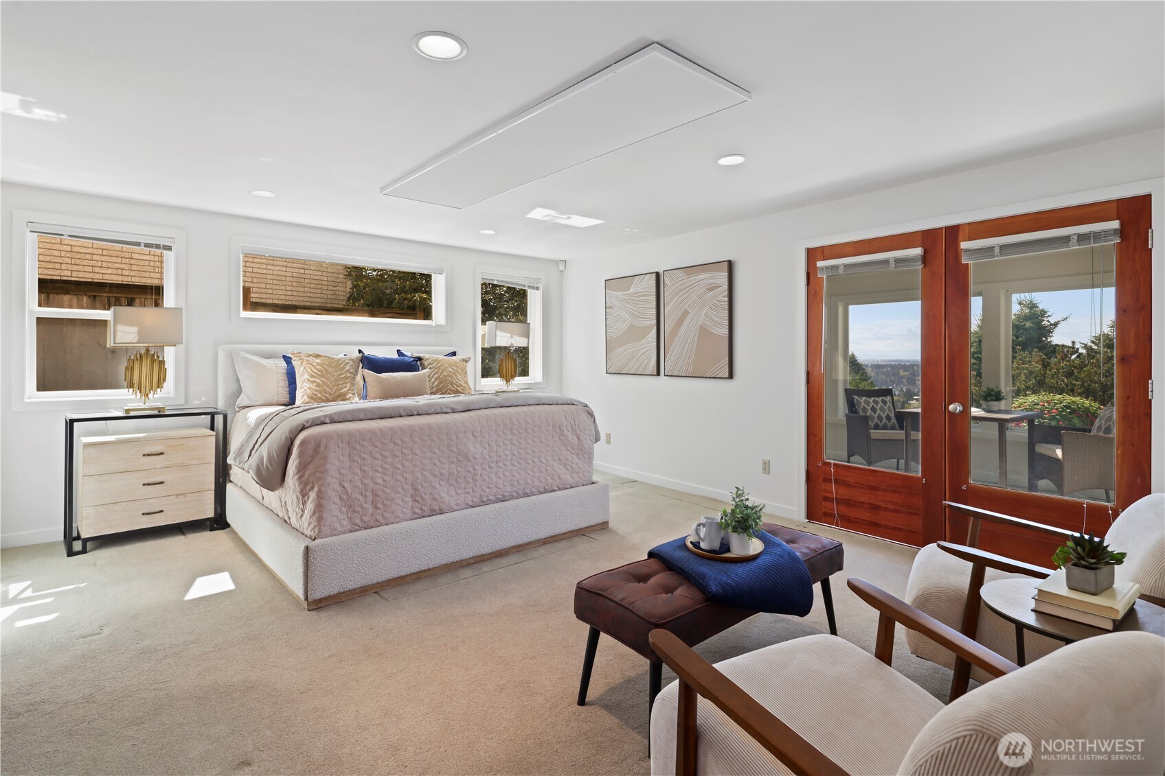 4640 Somerset Place SE, Bellevue, WA 98006