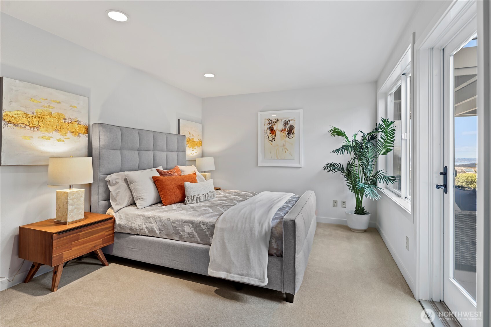 4640 Somerset Place SE, Bellevue, WA 98006