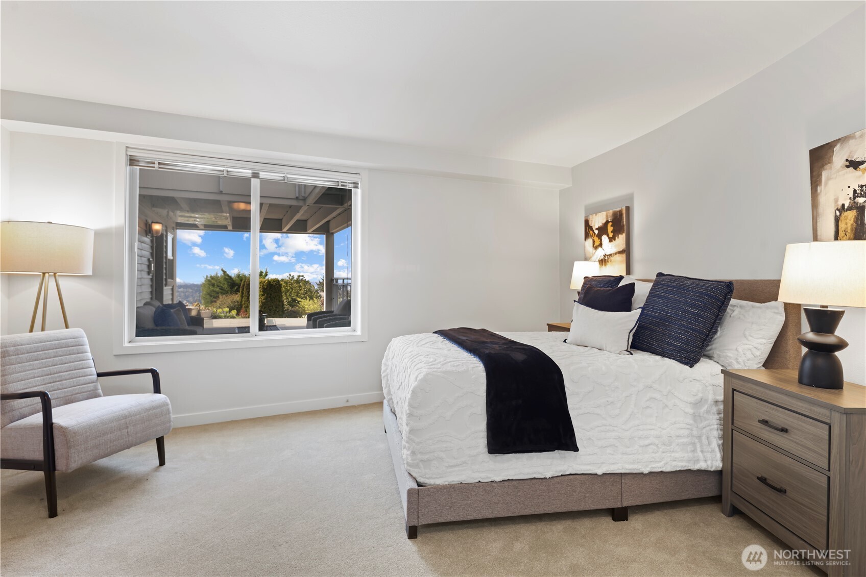 4640 Somerset Place SE, Bellevue, WA 98006