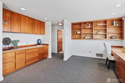 4640 Somerset Place SE, Bellevue, WA 98006 - Photo 30