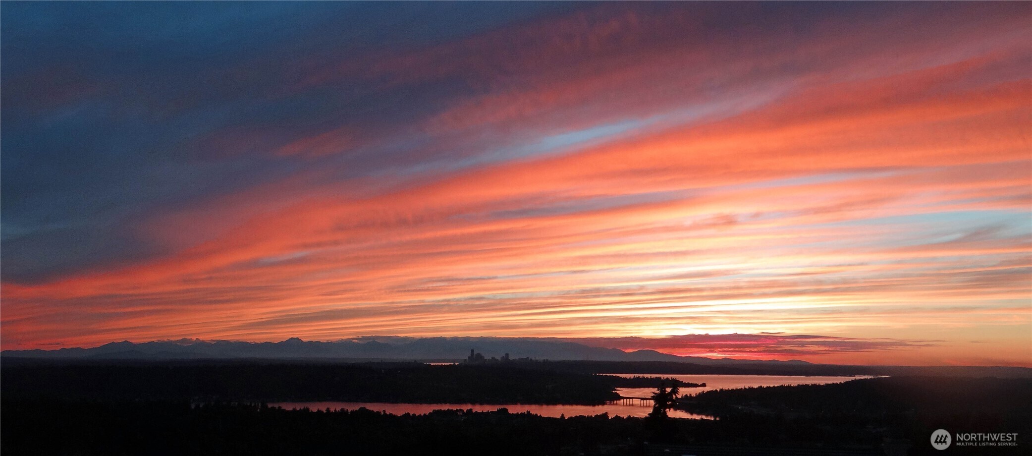 4640 Somerset Place SE, Bellevue, WA 98006