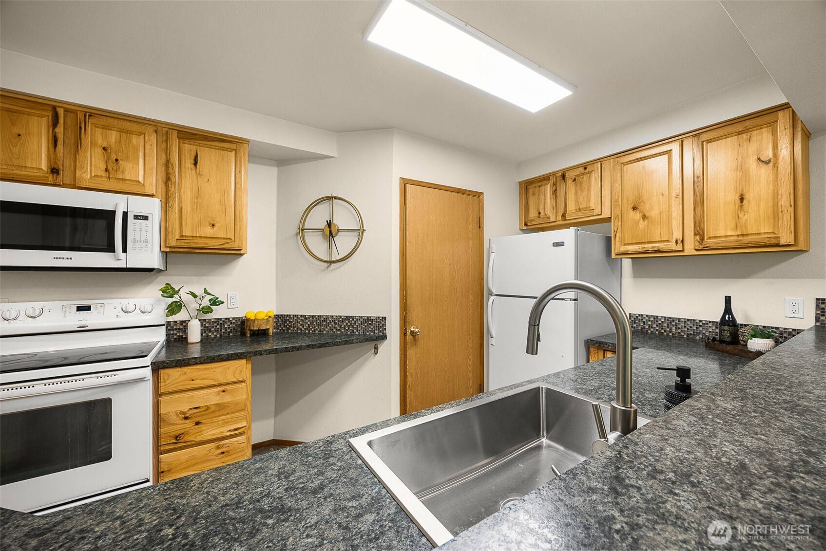 433 S Lewis Street #A & B, Monroe, WA 98272-2357